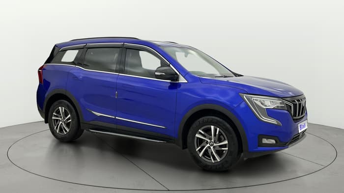 2022 Mahindra XUV700 AX 5 P MT 5 STR, Petrol, Manual, 63,606 km, Right Front Diagonal