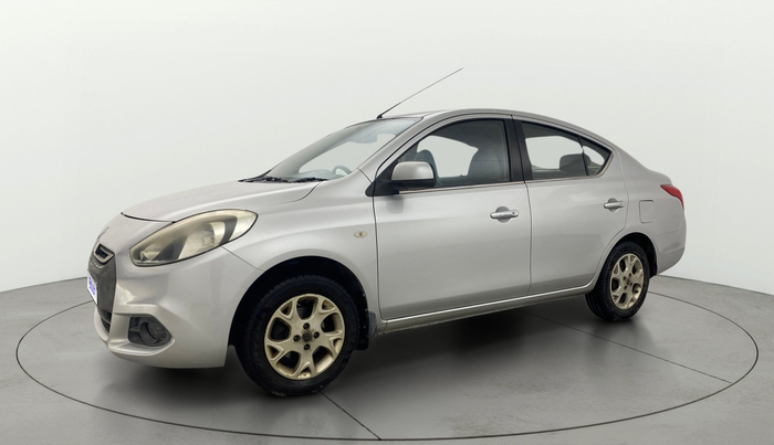 2013 Renault Scala RXZ DIESEL, Diesel, Manual, 50,380 km, Left Front Diagonal