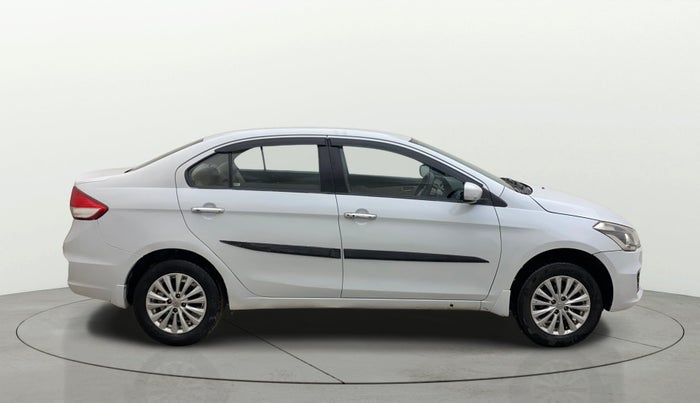 2017 Maruti Ciaz ZETA 1.4  MT PETROL, Petrol, Manual, 1,01,901 km, Right Side View