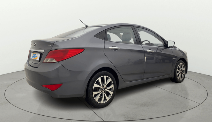 2015 Hyundai Verna FLUIDIC 4S 1.6 VTVT S(O), Petrol, Manual, 1,42,985 km, Right Back Diagonal