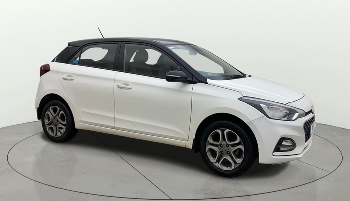 2019 Hyundai Elite i20 SPORTZ PLUS 1.2 DUAL TONE, Petrol, Manual, 1,07,519 km, Right Front Diagonal