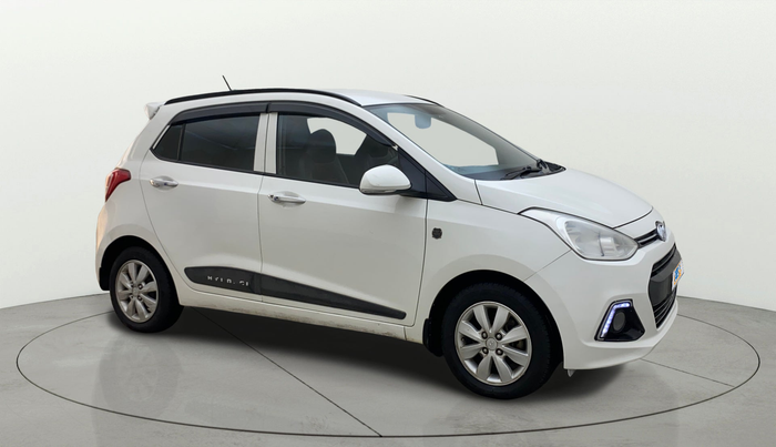 2014 Hyundai Grand i10 SPORTZ AT 1.2 KAPPA VTVT, Petrol, Automatic, 1,12,842 km, Right Front Diagonal
