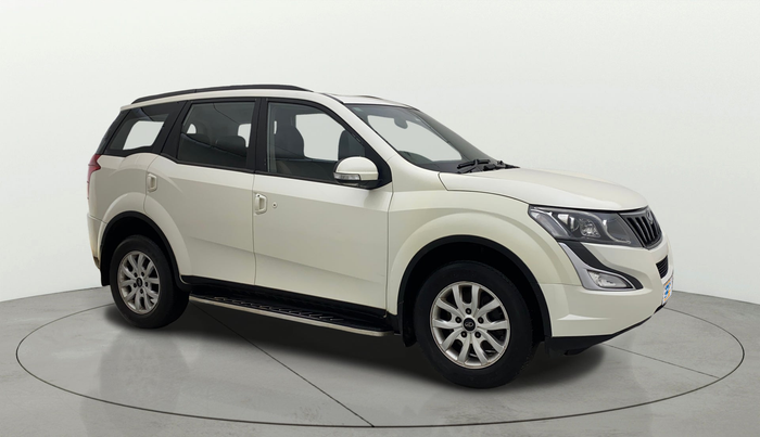 2017 Mahindra XUV500 W9, Diesel, Manual, 74,687 km, SRP