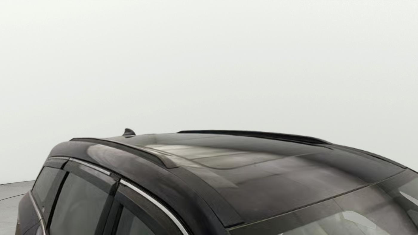 2023 Mahindra XUV700 AX 7 P MT 7 STR, Petrol, Manual, 30,344 km, Roof