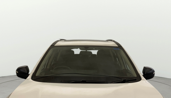 2022 Mahindra XUV700 AX 5 P MT 7 STR, Petrol, Manual, 59,885 km, Front Windshield