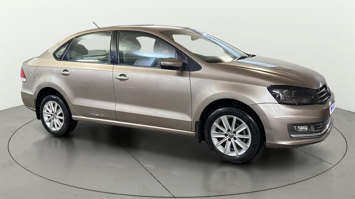 2016 Volkswagen Vento HIGHLINE PETROL AT, Petrol, Automatic, 73,647 km, Right Front Diagonal