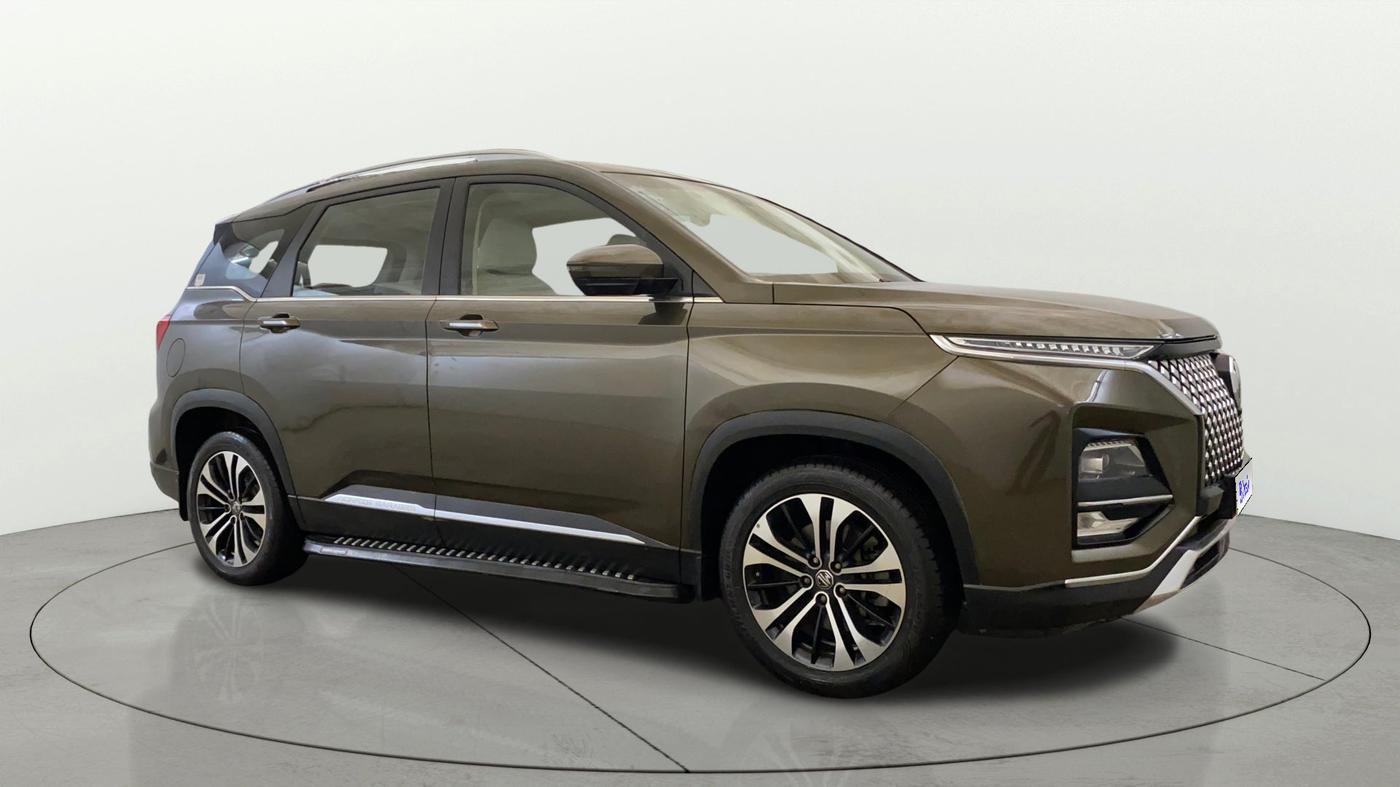 2023 MG HECTOR SHARP PRO 1.5 PETROL TURBO CVT PETROL, Petrol, Automatic, 28,741 km, Right Front Diagonal