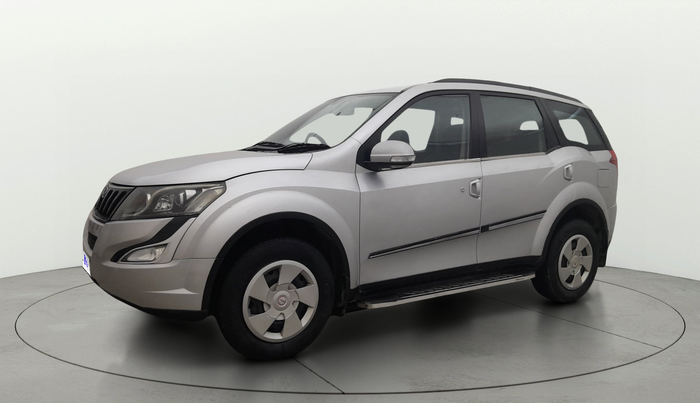 2016 Mahindra XUV500 W6 AT 1.99, Diesel, Automatic, 44,518 km, Left Front Diagonal