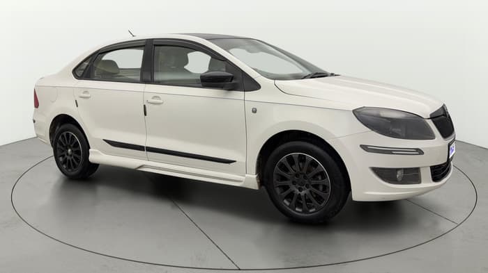 2015 Skoda Rapid 1.6 MPI ELEGANCE PLUS AT, Petrol, Automatic, 74,992 km, Right Front Diagonal