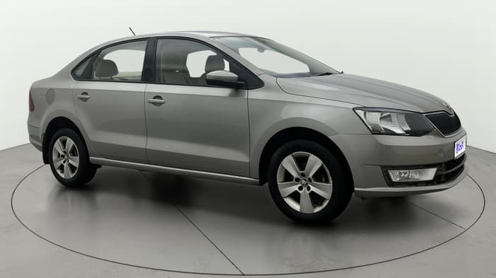 2017 Skoda Rapid AMBITION 1.6 MPI AT, Petrol, Automatic, 66,349 km, Right Front Diagonal
