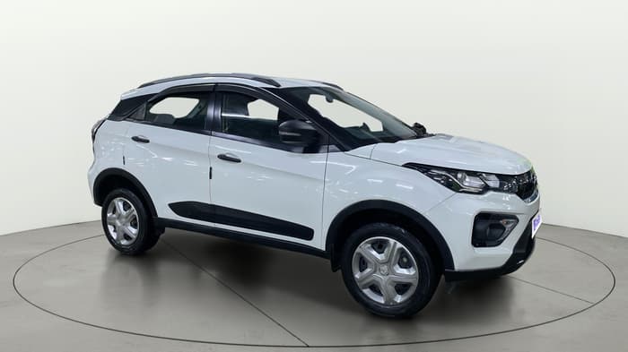 2022 Tata NEXON XMA PETROL, Petrol, Automatic, 26,531 km, Right Front Diagonal