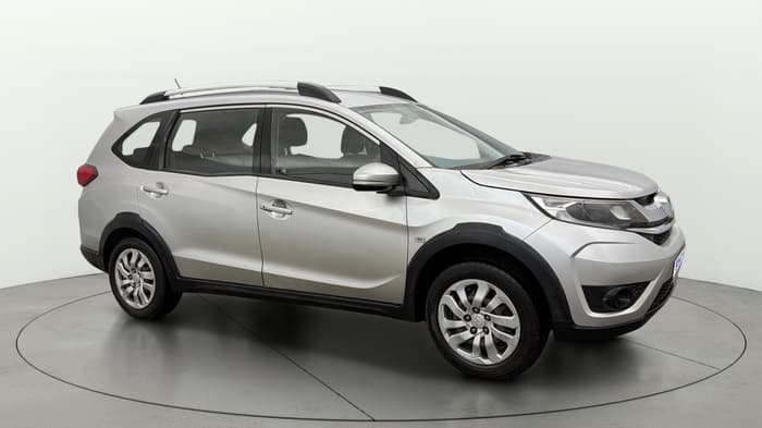 2016 Honda BR-V 1.5L I-VTEC S, Petrol, Manual, 94,208 km, Right Front Diagonal