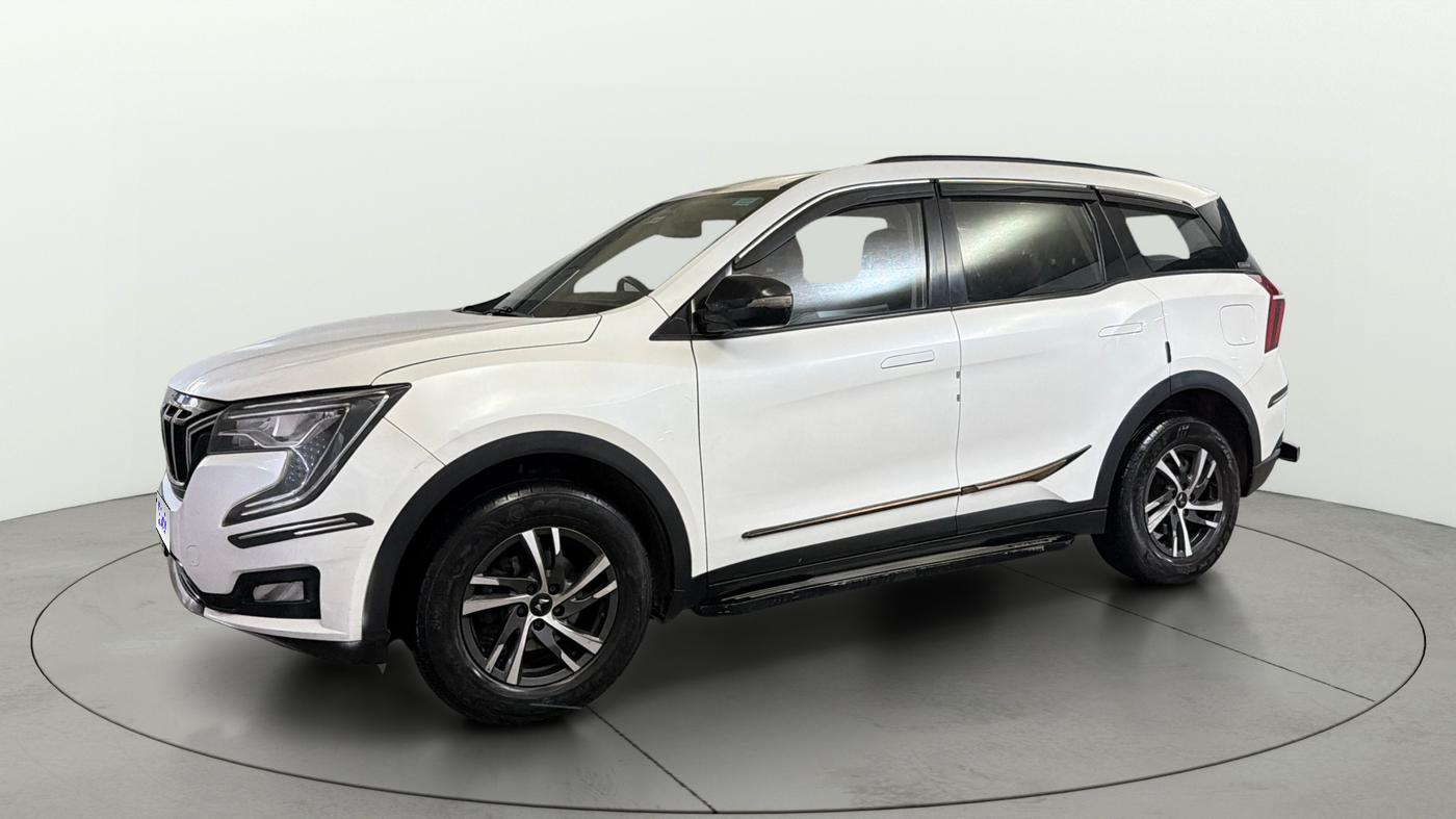 2024 Mahindra XUV700 AX 5 P MT 7 STR, Petrol, Manual, 39,411 km, Left Front Diagonal