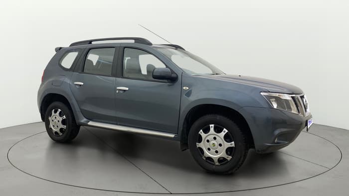 2016 Nissan Terrano XL (P), Petrol, Manual, 83,844 km, Right Front Diagonal