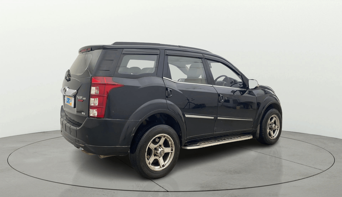 2015 Mahindra XUV500 W6, Diesel, Manual, 1,13,116 km, Right Back Diagonal
