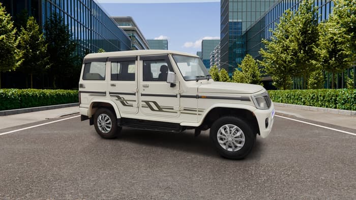 2021 Mahindra Bolero B4, Diesel, Manual, 99,914 km, Right Front Diagonal