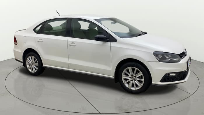 2020 Volkswagen Vento HIGHLINE 1.0L TSI, Petrol, Manual, 1,10,984 km, Right Front Diagonal