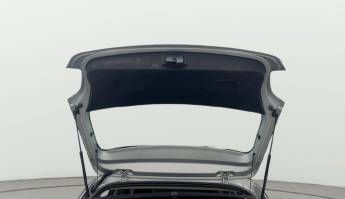 2015 Volkswagen Polo HIGHLINE1.2L, Petrol, Manual, 60,212 km, Boot Door Open