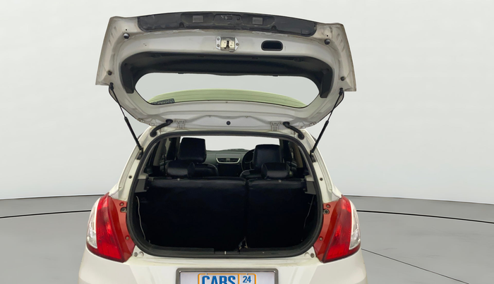 2015 Maruti Swift ZXI, Petrol, Manual, 1,19,459 km, Boot Door Open