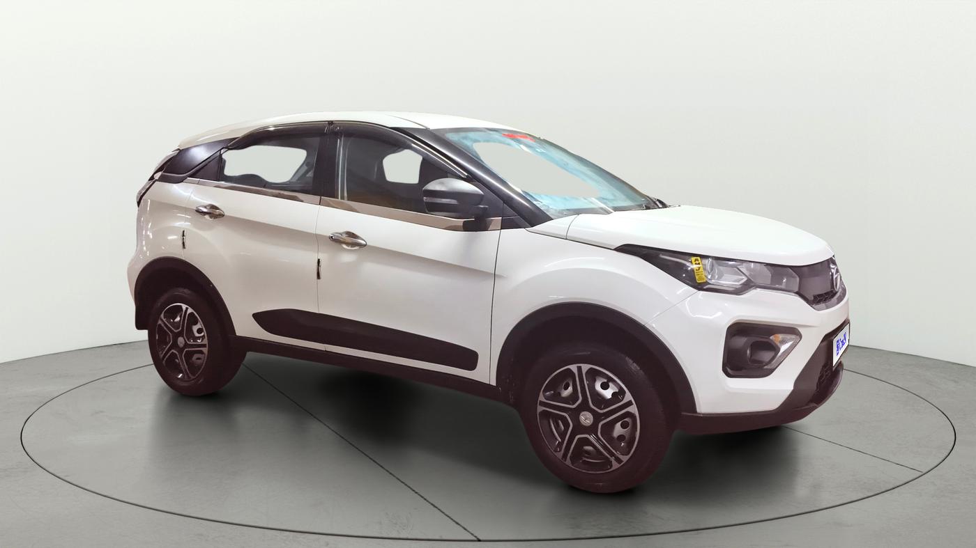 2023 Tata NEXON XE PETROL, Petrol, Manual, 34,899 km, Right Front Diagonal