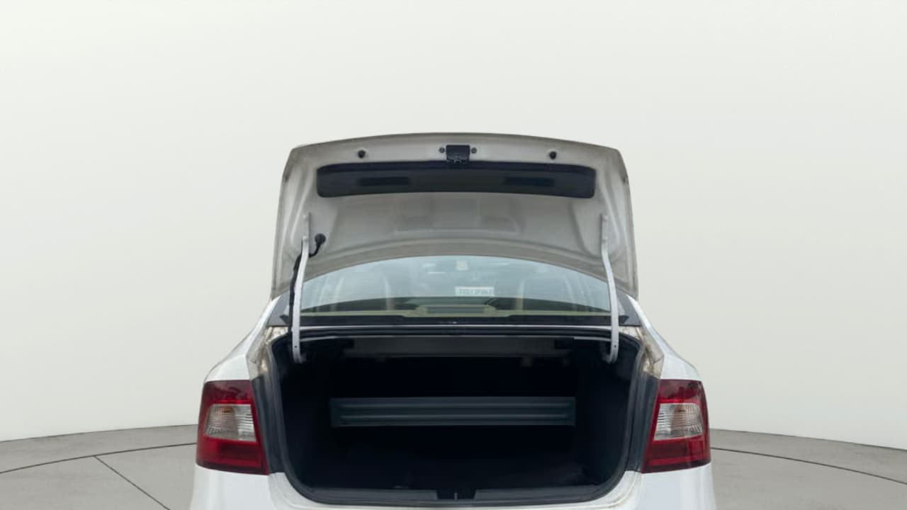 2021 Skoda Rapid ACTIVE 1.0 TSI AT, Petrol, Automatic, 98,072 km, Boot Open Zoomed View