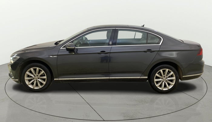 2018 Volkswagen Passat HIGHLINE DSG, Diesel, Automatic, 80,437 km, Left Side