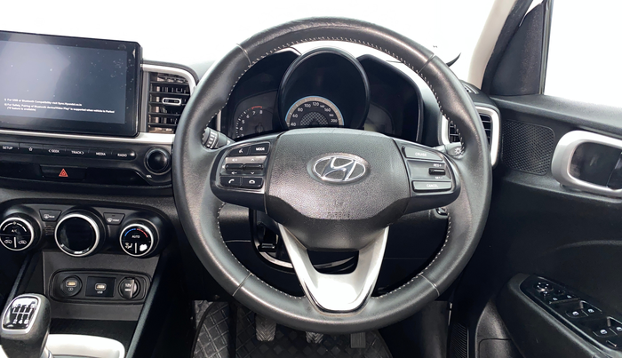 2019 Hyundai VENUE SX 1.0 TURBO, Petrol, Manual, 1,25,196 km, Steering Wheel Close Up