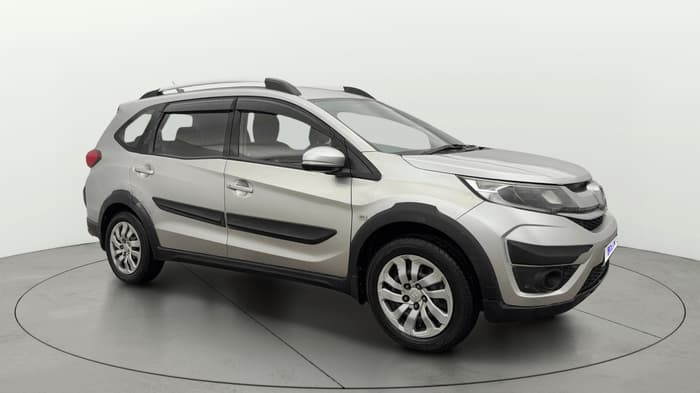2016 Honda BR-V 1.5L I-VTEC S, Petrol, Manual, 57,378 km, Right Front Diagonal