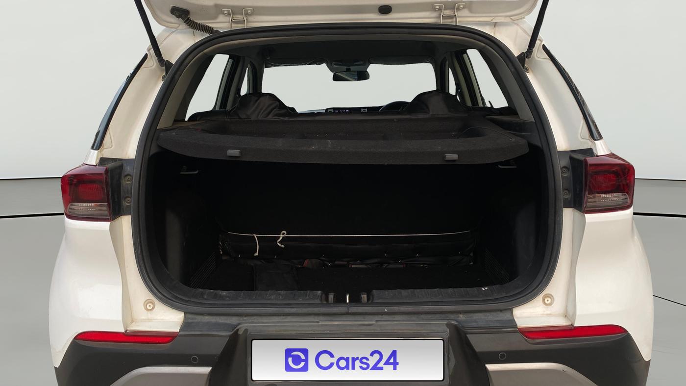 2021 KIA SONET HTK PLUS 1.5 AT, Diesel, Automatic, 1,15,286 km, Boot Open Zoomed View