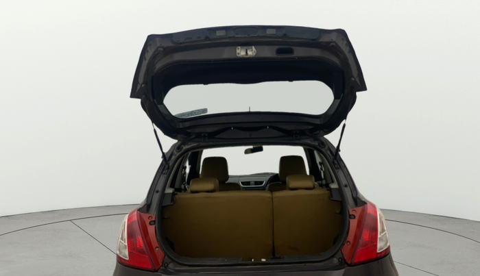 2015 Maruti Swift VDI, Diesel, Manual, 92,139 km, Boot Door Open