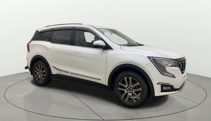 2023 Mahindra XUV700 AX 7 D AT AWD 7 STR, Diesel, Automatic, 94,253 km, Right Front Diagonal