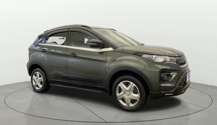 2023 Tata NEXON XMA PETROL, Petrol, Automatic, 32,318 km, Right Front Diagonal