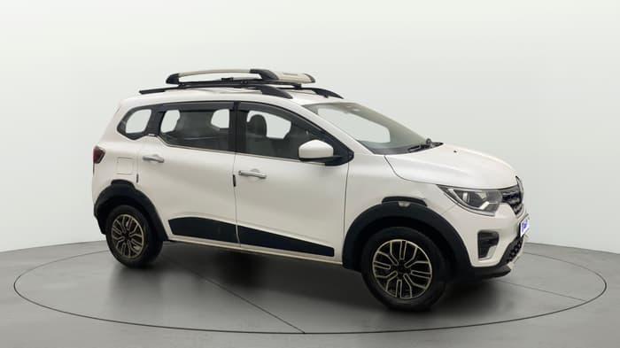 2020 Renault TRIBER RXZ, Petrol, Manual, 48,925 km, Right Front Diagonal