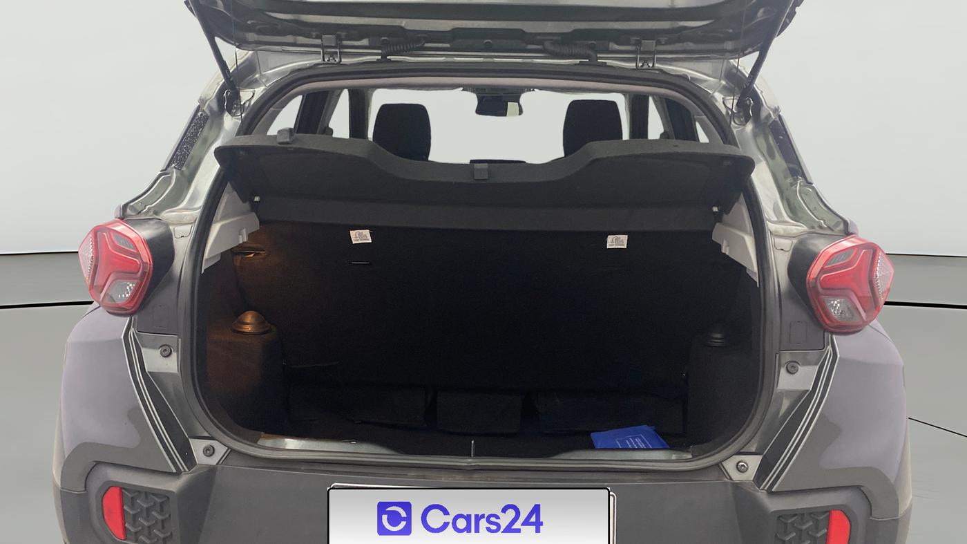 2025 Tata PUNCH Accomplished Plus (S) AMT, Petrol, Automatic, 12,391 km, Boot Open Zoomed View