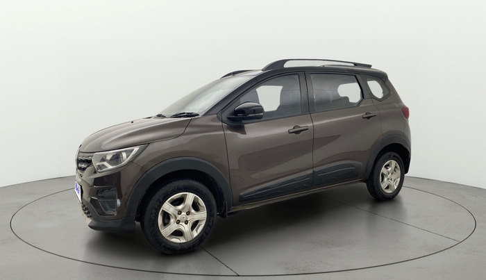 2022 Renault TRIBER RXT, Petrol, Manual, 48,648 km, Left Front Diagonal