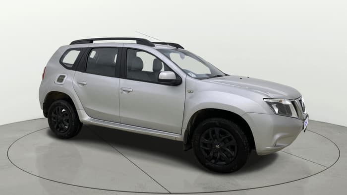 2015 Nissan Terrano XL (P), Petrol, Manual, 79,856 km, Right Front Diagonal