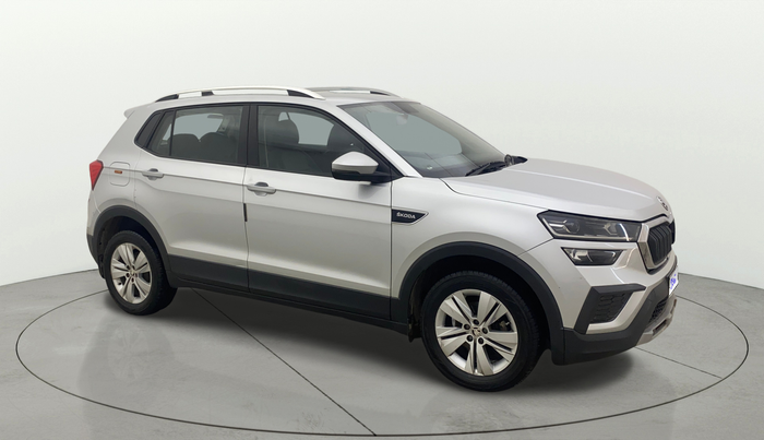 2021 Skoda KUSHAQ AMBITION 1.0L TSI MT, Petrol, Manual, 1,47,180 km, Right Front Diagonal