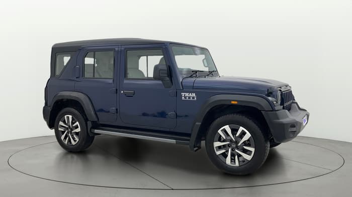2025 Mahindra Thar Roxx  AX7 L Petrol AT 2WD, Petrol, Automatic, 5,350 km, Right Front Diagonal