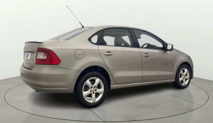 2015 Skoda Rapid 1.5 TDI CR AMBITION PLUS, Diesel, Manual, 75,393 km, Right Back Diagonal