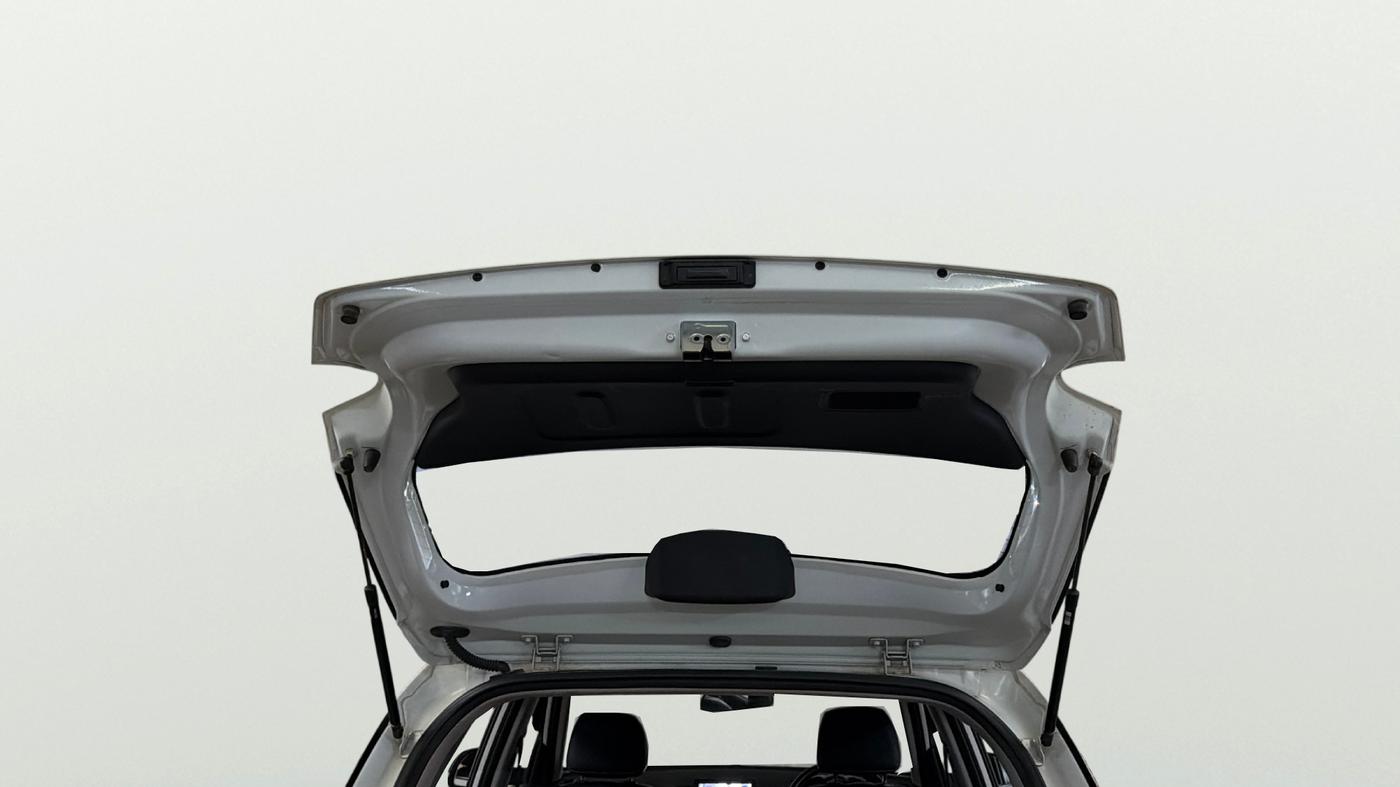 2022 Hyundai VENUE S+ 1.2, Petrol, Manual, 30,871 km, Boot Door Open
