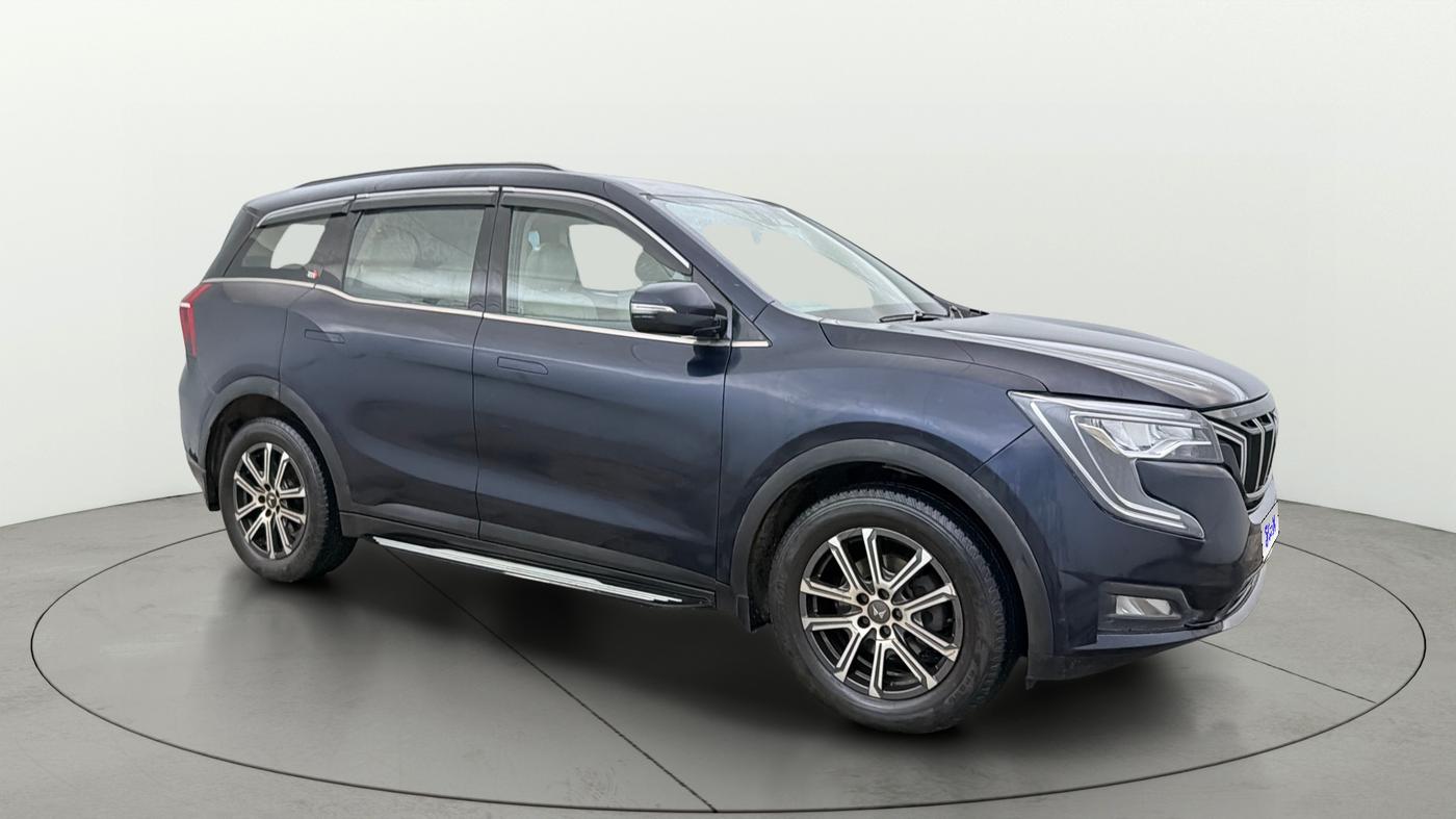 2022 Mahindra XUV700 AX 7 P AT 7 STR, Petrol, Automatic, 63,285 km, SRP