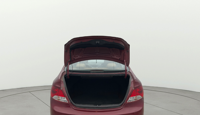 2014 Hyundai Verna FLUIDIC 1.6 VTVT SX, Petrol, Manual, 80,433 km, Boot Door Open