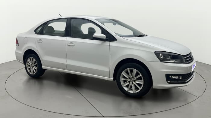 2015 Volkswagen Vento HIGHLINE PETROL AT, Petrol, Automatic, 73,733 km, Right Front Diagonal