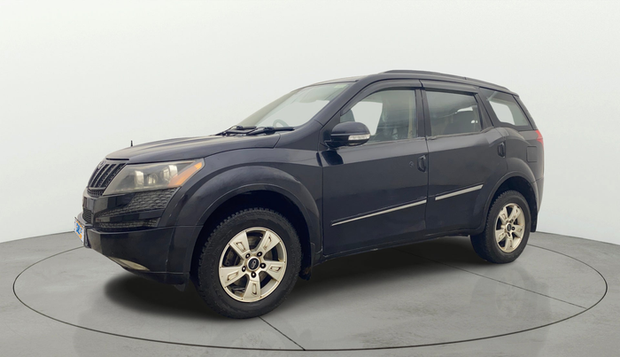 2013 Mahindra XUV500 W8, Diesel, Manual, 97,655 km, Left Front Diagonal