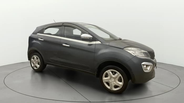 2019 Tata NEXON XM PETROL, CNG, Manual, 1,00,901 km, Right Front Diagonal