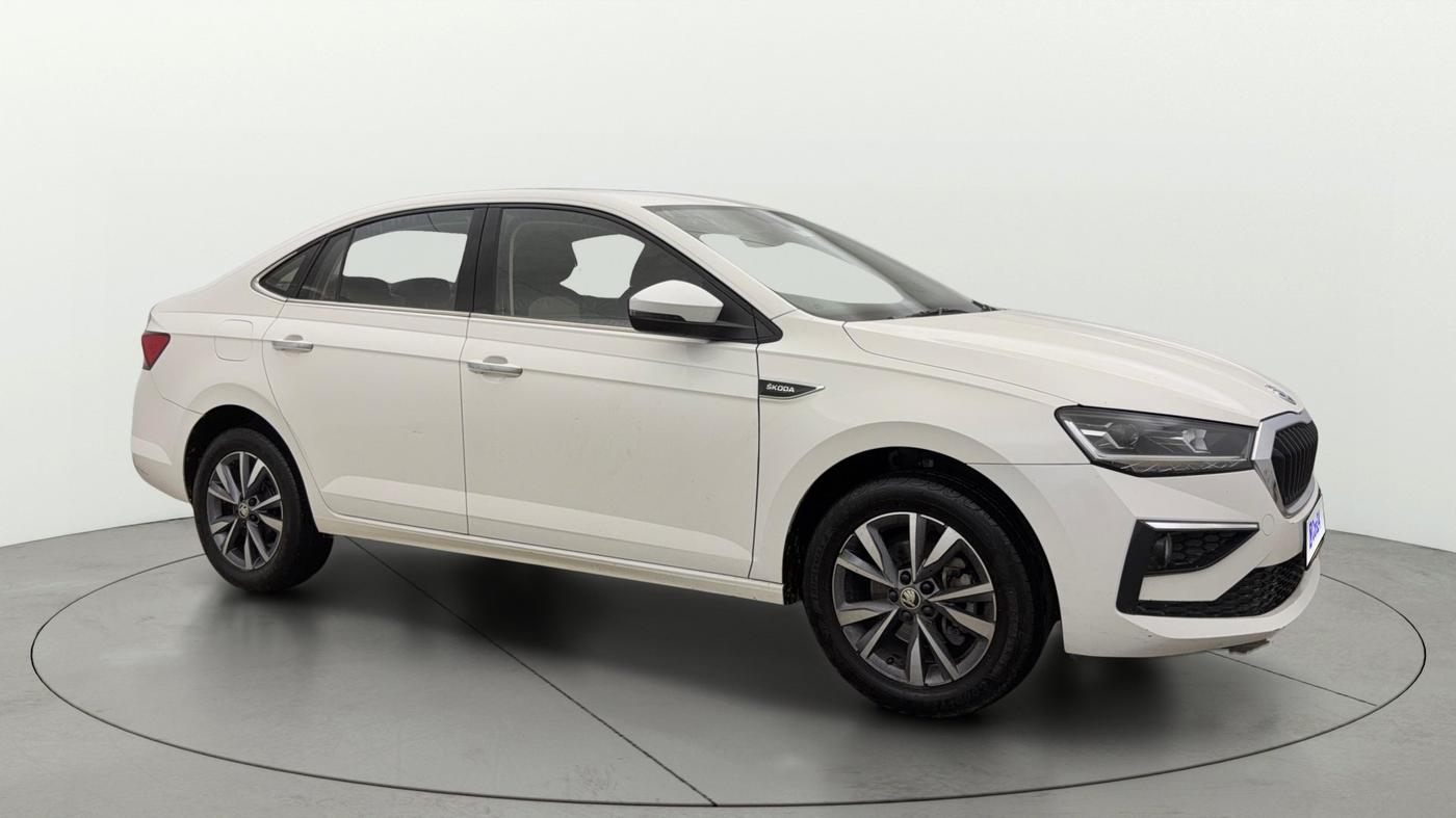 2022 Skoda SLAVIA STYLE 1.0L TSI MT, Petrol, Manual, 37,955 km, SRP