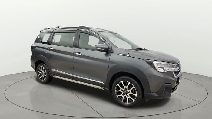 2023 Maruti XL6 ALPHA MT, Petrol, Manual, 32,539 km, Right Front Diagonal