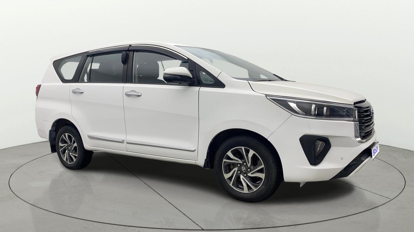 2022 Toyota Innova Crysta 2.7 VX 7 STR, Petrol, Manual, 70,083 km, Right Front Diagonal