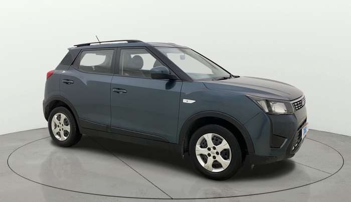 2019 Mahindra XUV300 W6 1.2 PETROL, Petrol, Manual, 1,37,766 km, SRP
