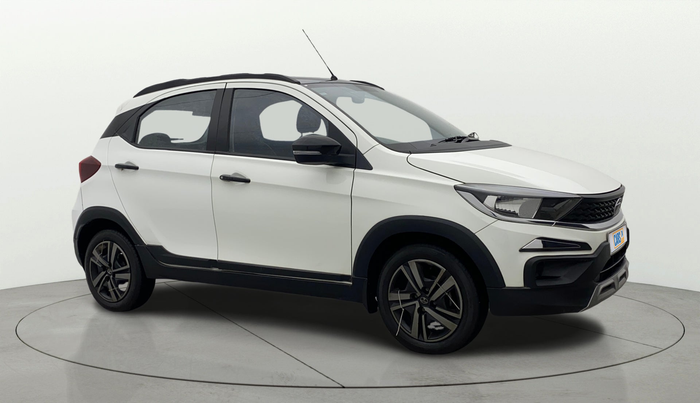 2022 Tata TIAGO NRG XZ AMT, Petrol, Automatic, 33,793 km, Right Front Diagonal